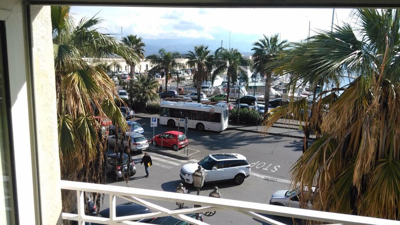 דירות מילאצו Il Covo Sul Porto מראה חיצוני תמונה